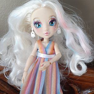 DREAMI doll with accessories